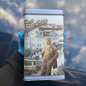 SOLD: Vintage Hershey’s 1996 Building A Legacy Canister